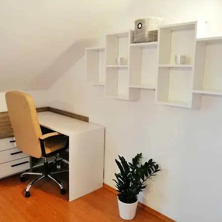 Dino Appartement Omiš